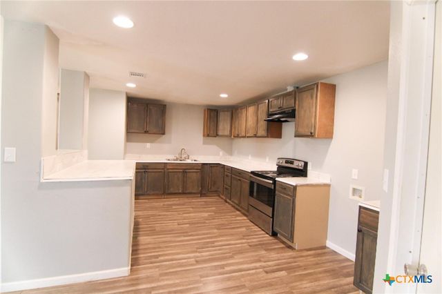 1027 County Road 274, Bertram, TX 78605