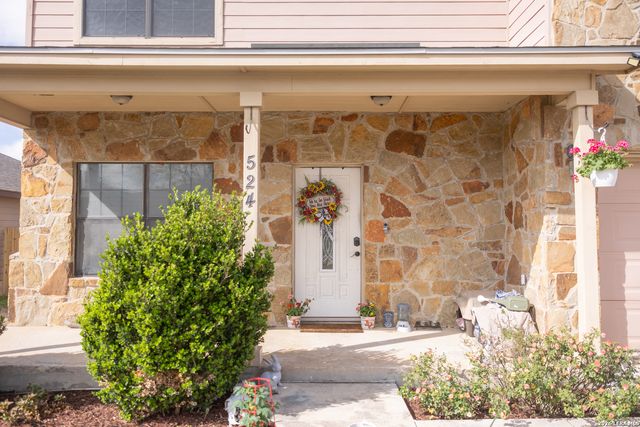 524 Indian Crossing, Jourdanton, TX 78026