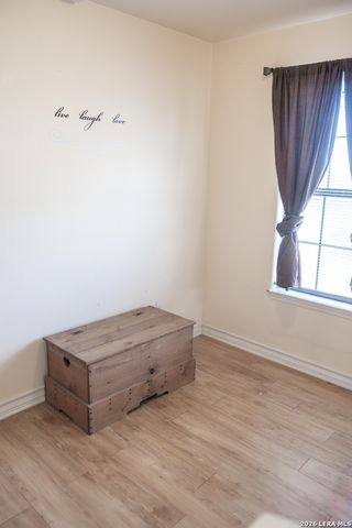 524 Indian Crossing, Jourdanton, TX 78026