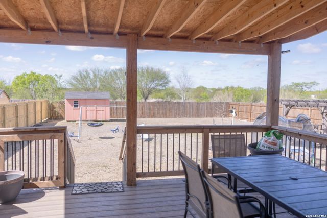 524 Indian Crossing, Jourdanton, TX 78026