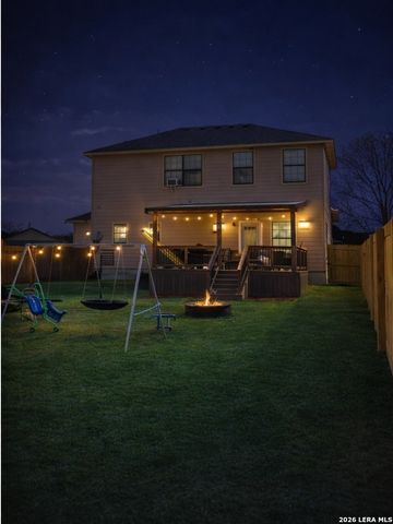 524 Indian Crossing, Jourdanton, TX 78026