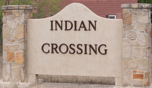 524 Indian Crossing, Jourdanton, TX 78026