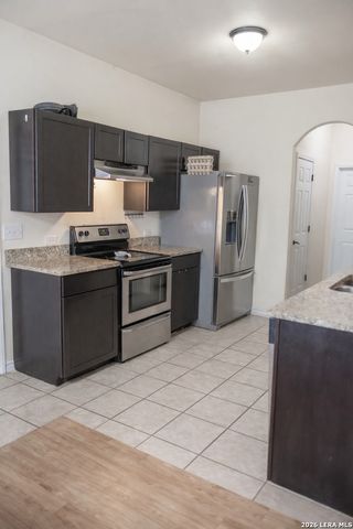 524 Indian Crossing, Jourdanton, TX 78026