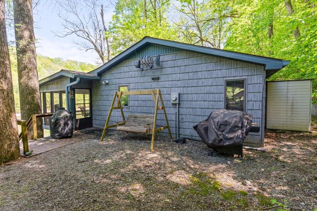 6443 Tanyard Hill Rd, Lynchburg, TN 37352