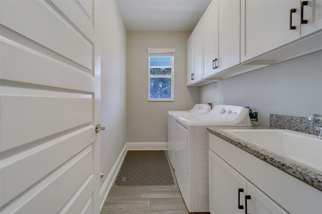 2416 FOGGY CREEK CIRCLE, Clearwater, FL 33764