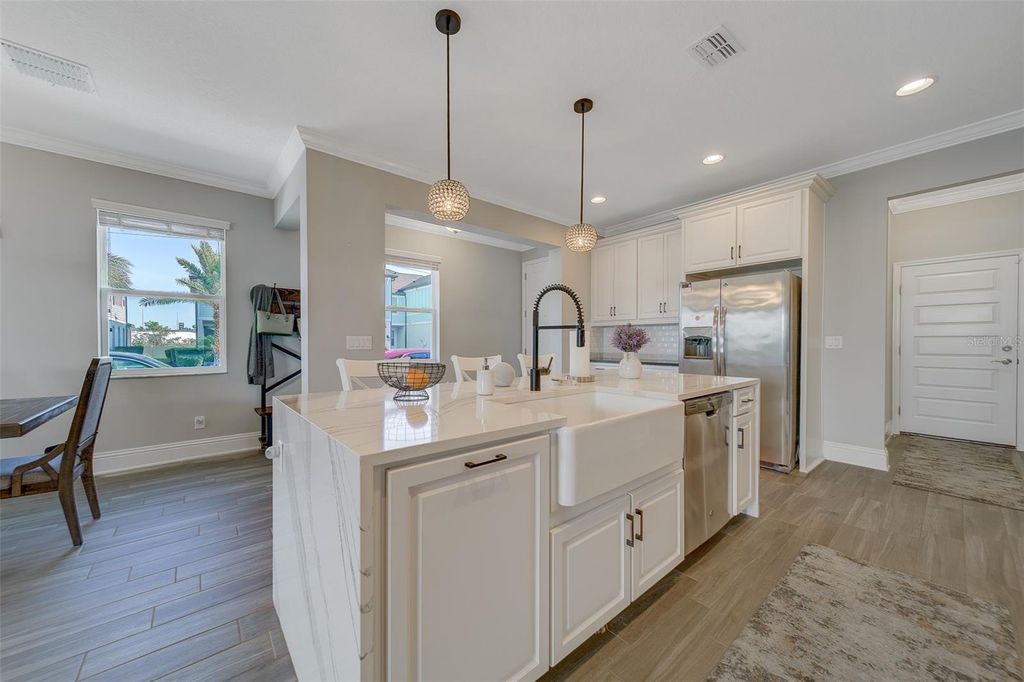 Image 12 of property listing at 2416 FOGGY CREEK CIRCLE, Clearwater, FL 33764