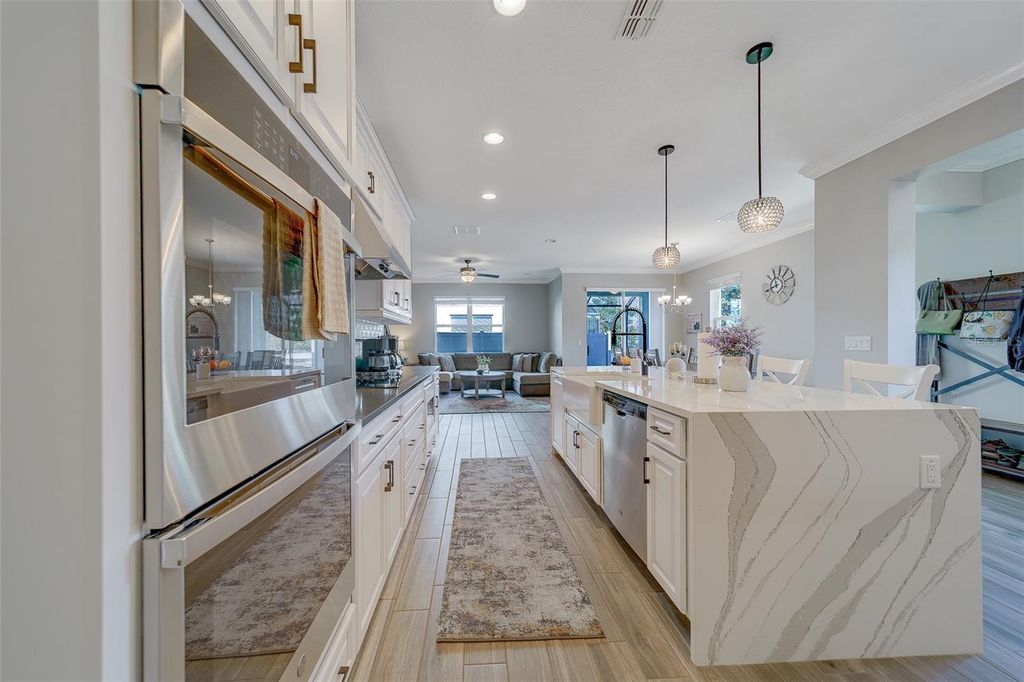 Image 16 of property listing at 2416 FOGGY CREEK CIRCLE, Clearwater, FL 33764