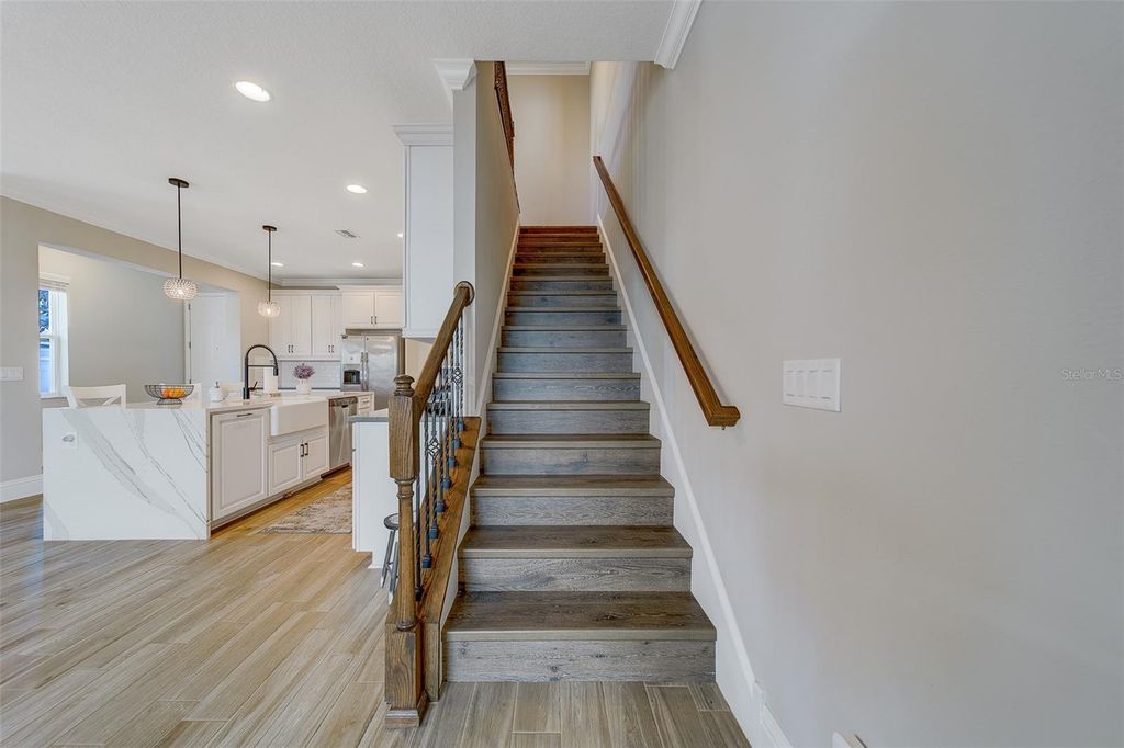 Image 26 of property listing at 2416 FOGGY CREEK CIRCLE, Clearwater, FL 33764