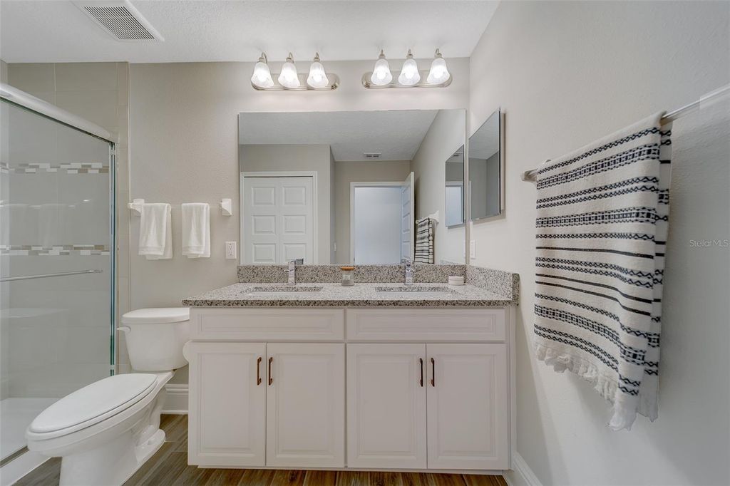 Image 39 of property listing at 2416 FOGGY CREEK CIRCLE, Clearwater, FL 33764