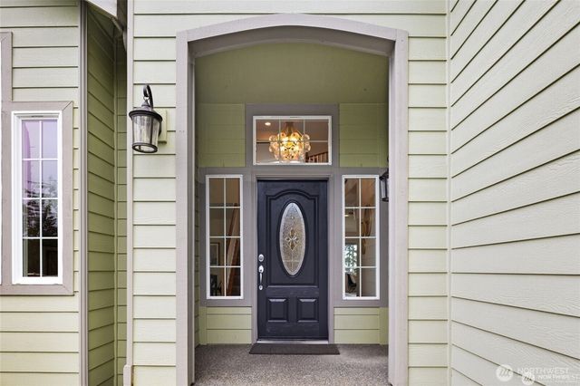 2255 Aviator Lane, Oak Harbor, WA 98277