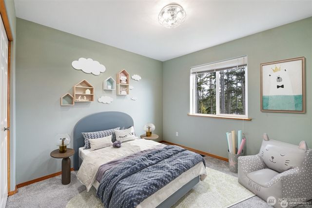 2255 Aviator Lane, Oak Harbor, WA 98277