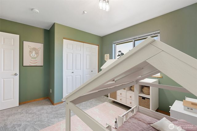 2255 Aviator Lane, Oak Harbor, WA 98277