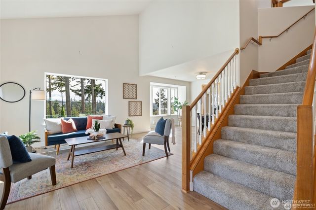 2255 Aviator Lane, Oak Harbor, WA 98277