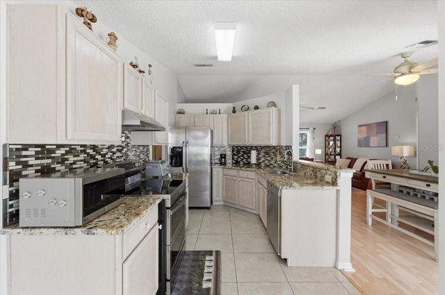 1001 CANARY CIRCLE S, Lakeland, FL 33809