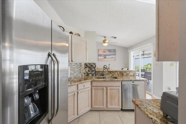 1001 CANARY CIRCLE S, Lakeland, FL 33809