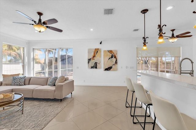 13702 NW 10th Ct, Pembroke Pines, FL 33028