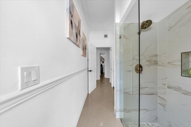 13702 NW 10th Ct, Pembroke Pines, FL 33028