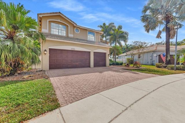 13702 NW 10th Ct, Pembroke Pines, FL 33028