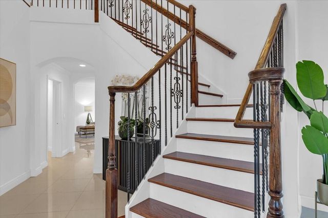 13702 NW 10th Ct, Pembroke Pines, FL 33028