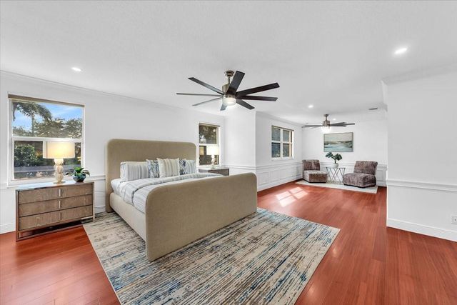 13702 NW 10th Ct, Pembroke Pines, FL 33028