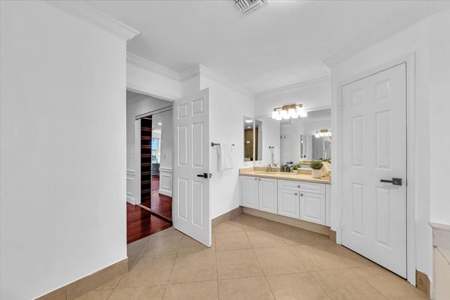 13702 NW 10th Ct, Pembroke Pines, FL 33028