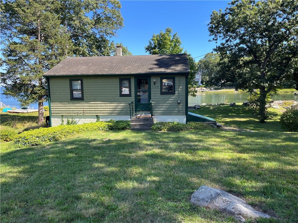 229 Earle Drive, North Kingstown, RI 02852