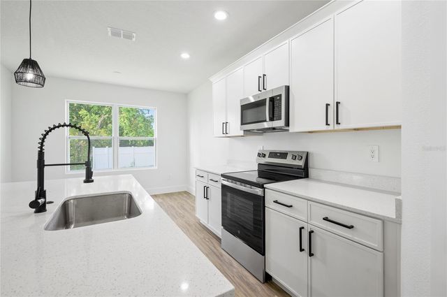 1891 VAN ALLEN CIRCLE, Deltona, FL 32738