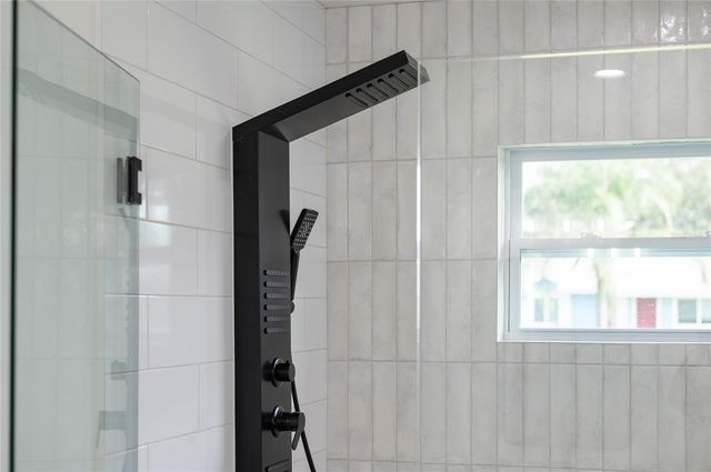 1891 VAN ALLEN CIRCLE, Deltona, FL 32738