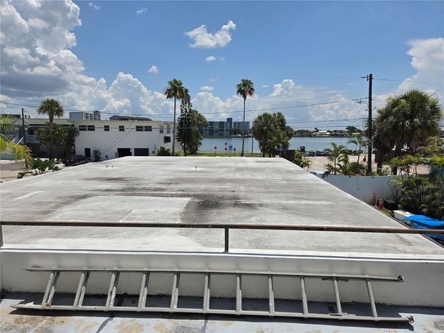 580 BAY ESPLANADE, Clearwater Beach, FL 33767