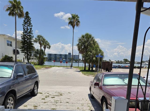 580 BAY ESPLANADE, Clearwater Beach, FL 33767