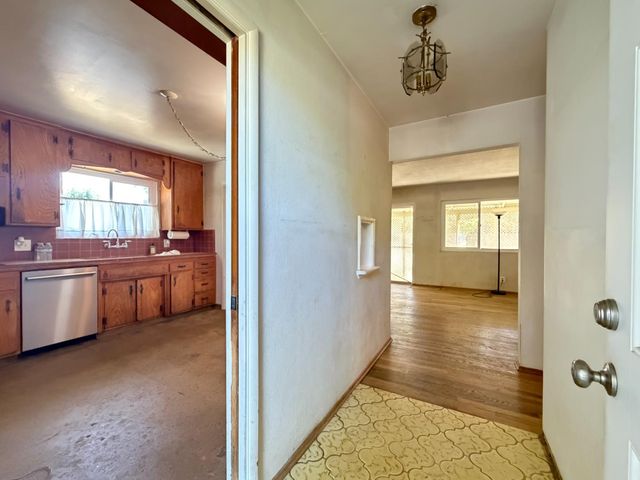 1813 Enslen Ave, Modesto, CA 95350