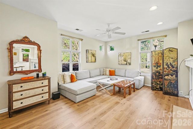 701 E 8th Street, Charlotte, NC 28202