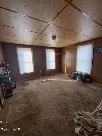 19 Matthew Street, Johnstown, NY 12095