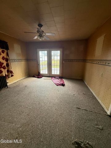 19 Matthew Street, Johnstown, NY 12095