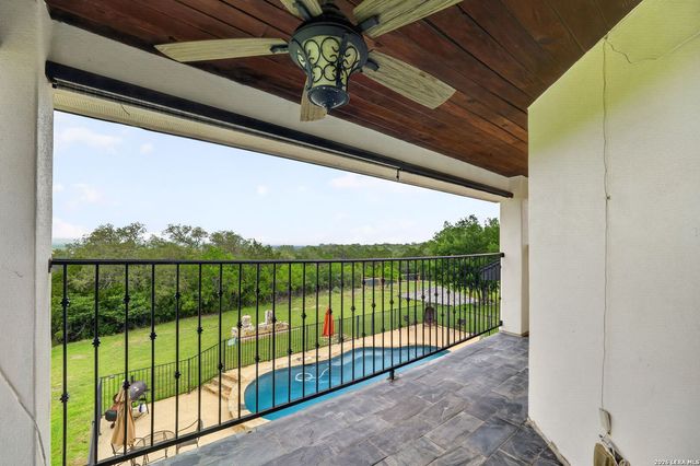 1247 PRIVATE ROAD 3702, San Antonio, TX 78253