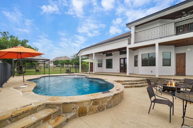 1247 PRIVATE ROAD 3702, San Antonio, TX 78253
