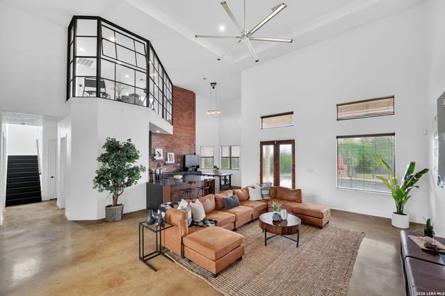 1247 PRIVATE ROAD 3702, San Antonio, TX 78253