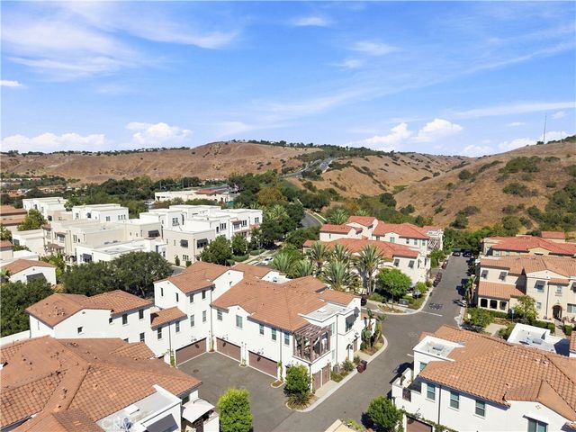 23 Hoya Street, Rancho Mission Viejo, CA 92694