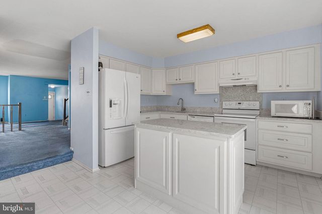 5110 EUSTON CT, Bensalem, PA 19020