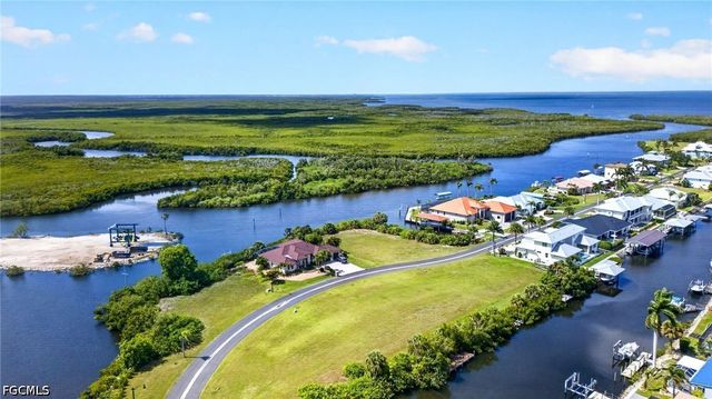 5408 Sea Edge DR, Punta Gorda, FL 33950