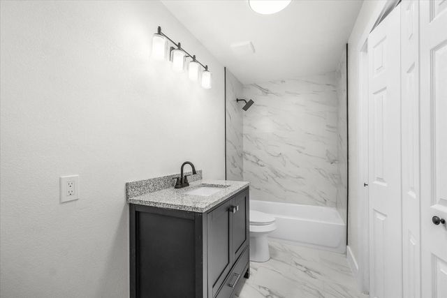 2933 Lucinda Lane, Fort Worth, TX 76119