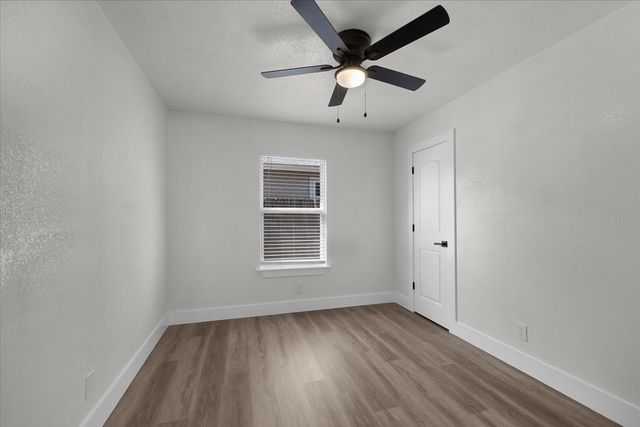 2933 Lucinda Lane, Fort Worth, TX 76119