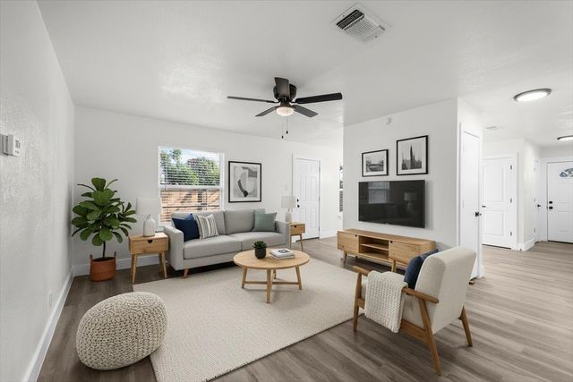 2933 Lucinda Lane, Fort Worth, TX 76119