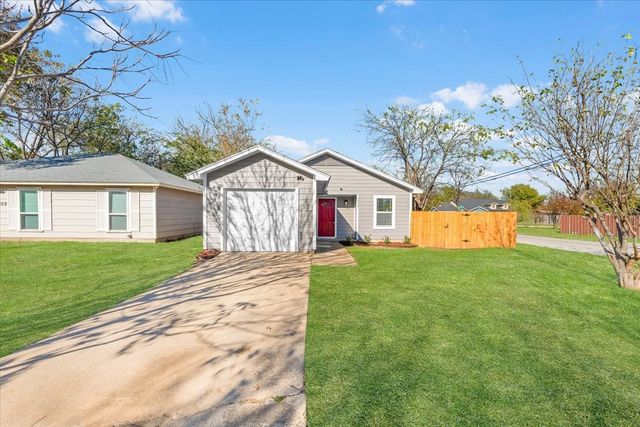 2933 Lucinda Lane, Fort Worth, TX 76119