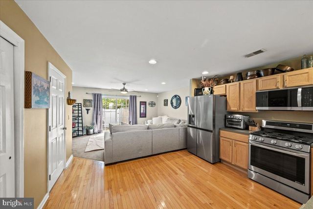 73 JAMESTOWN BLVD, Hammonton, NJ 08037