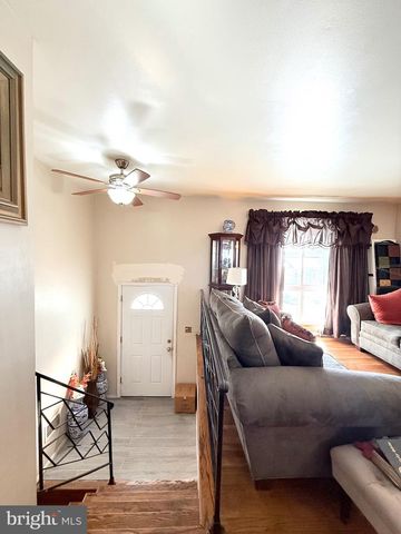 7908 CAWKER AVE, Lanham, MD 20706