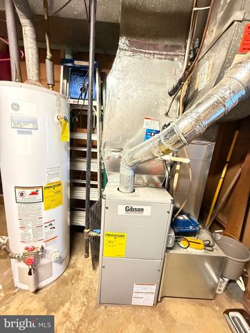 7908 CAWKER AVE, Lanham, MD 20706