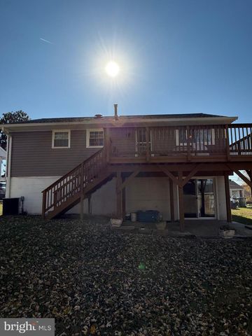 7908 CAWKER AVE, Lanham, MD 20706