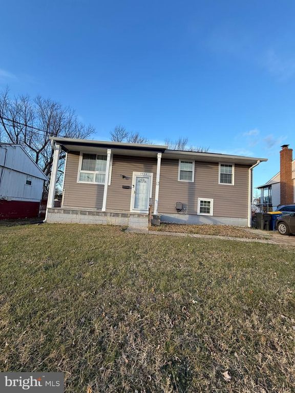 7908 CAWKER AVE, Lanham, MD 20706