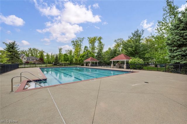 32708 Albion Drive, Avon Lake, OH 44012